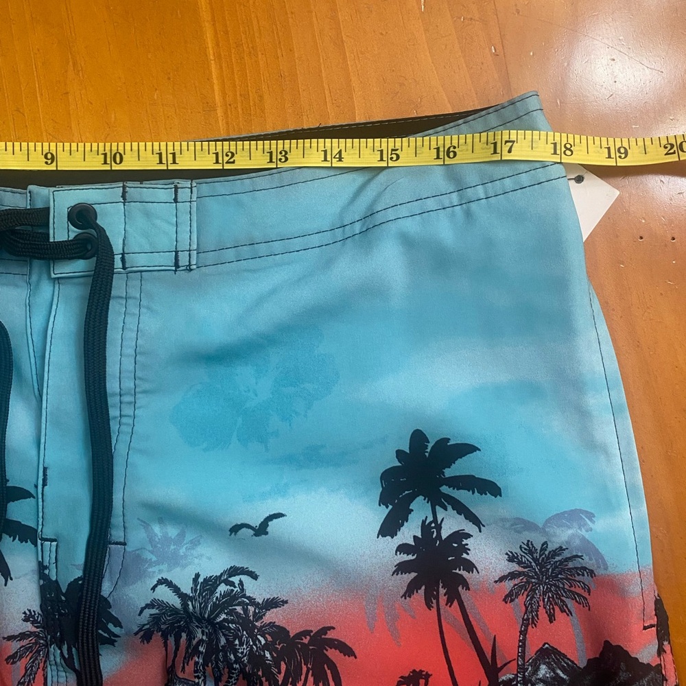 Burnside Men's Aqua Scenic Stretch Swim Board Shorts NWT - Picture 9 of 12